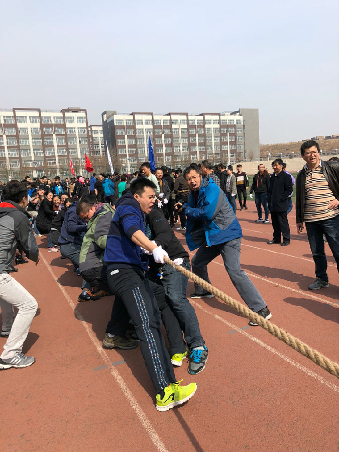20180330拔河比赛5C41FA074D80666ABF3B738A2811A73F.png